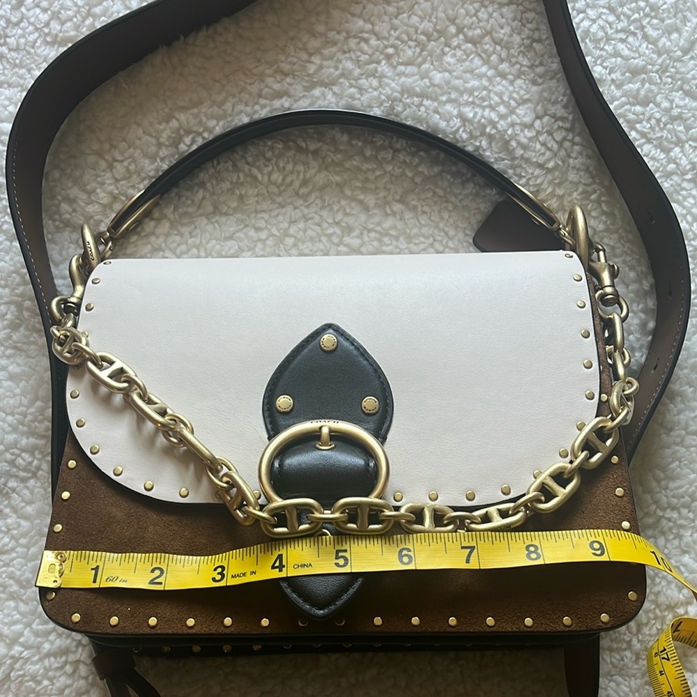 Color Block Crossbody Bag with Rivets - Picture 4 of 8